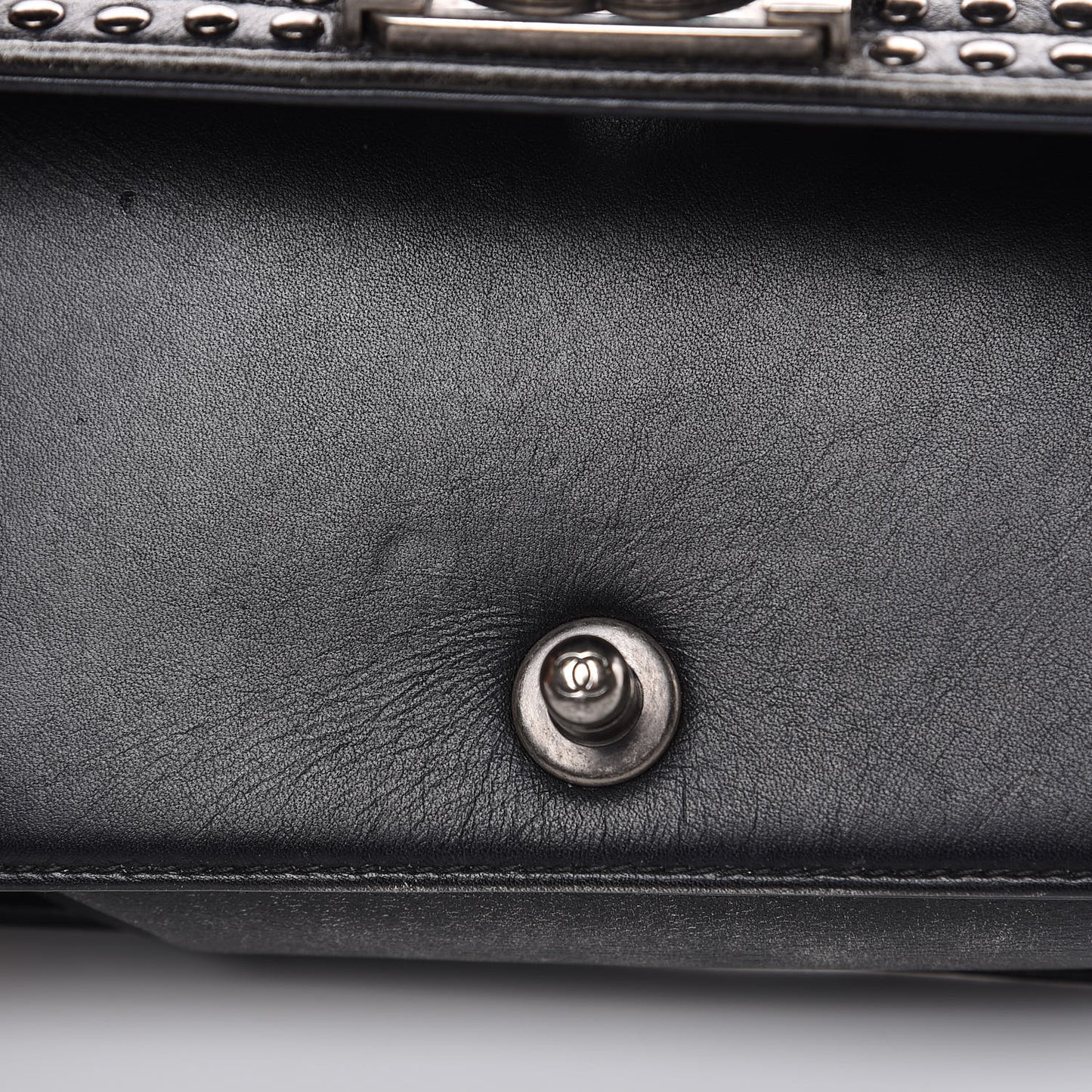 Faded Calfskin Quilted Small Studded Boy Flap Grey