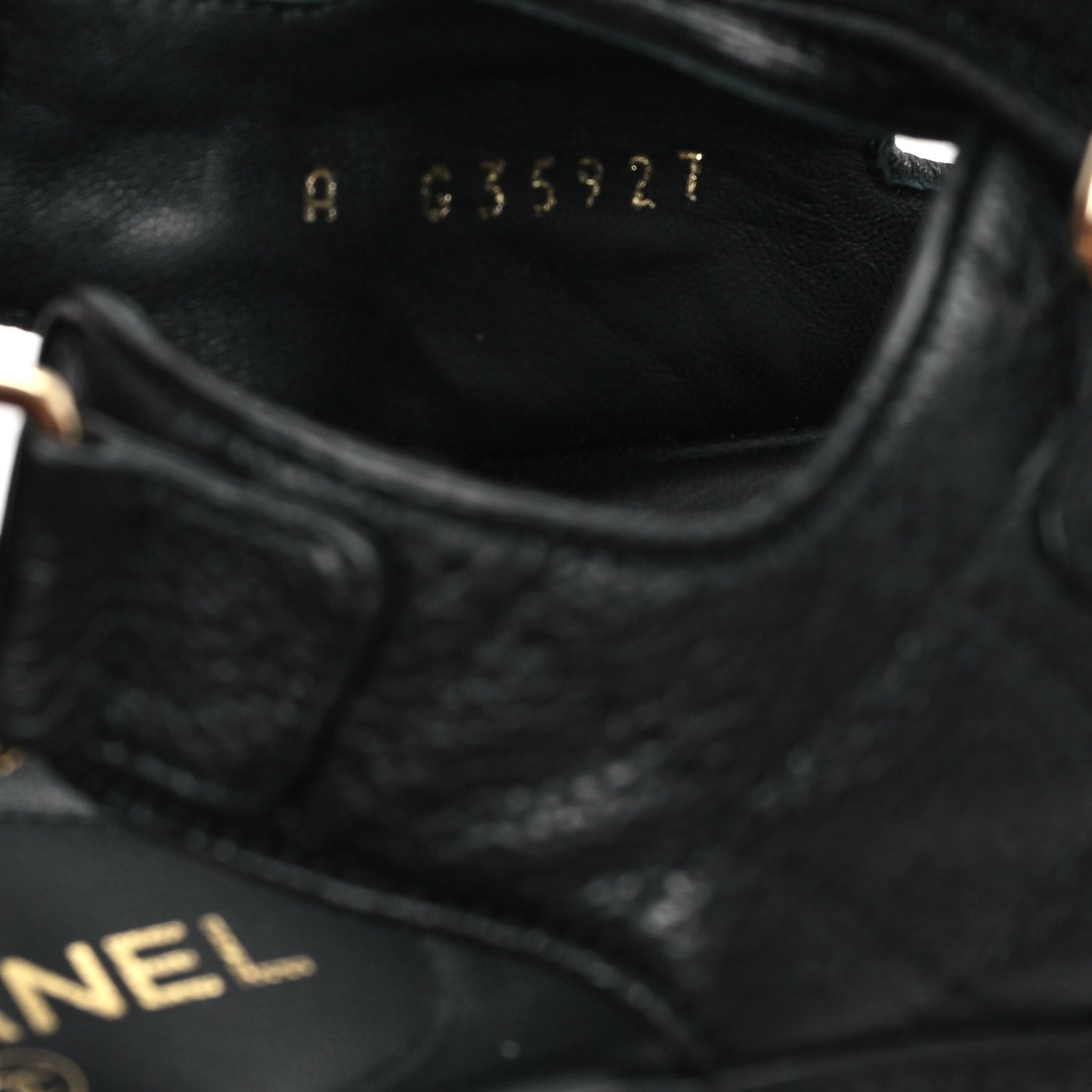 Grained Calfskin Velcro Dad Sandals 37 Black