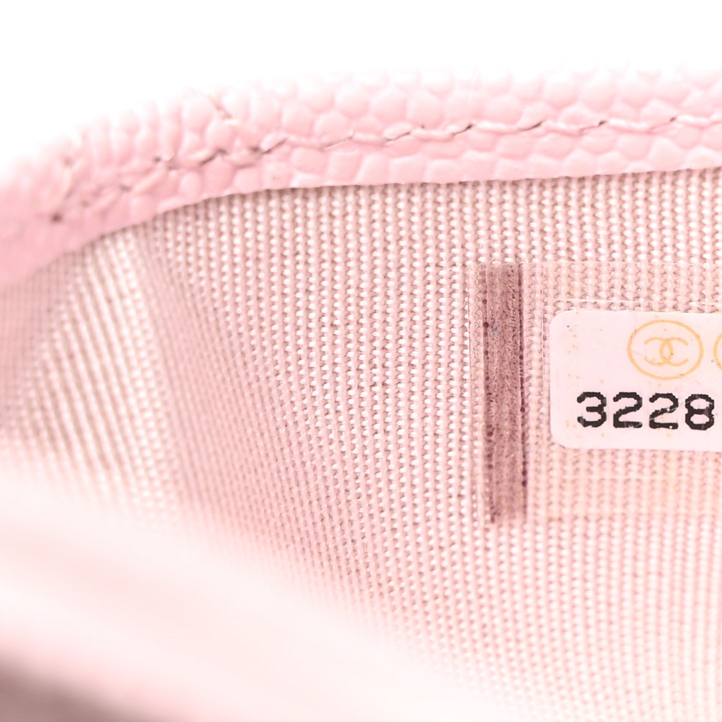 Caviar Quilted Card Holder Light Pink