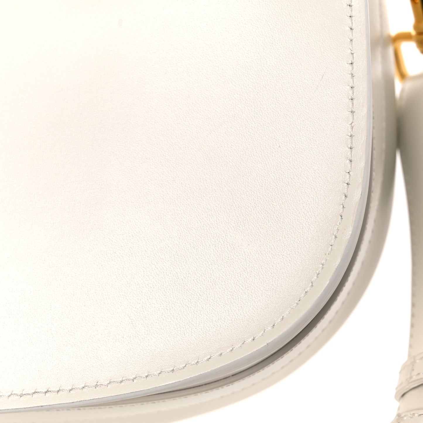 Box Calfskin Medium Bobby Flap Latte