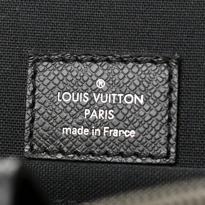 Louis Vuitton Taiga Alexei Messenger Ardoise 6 of 10