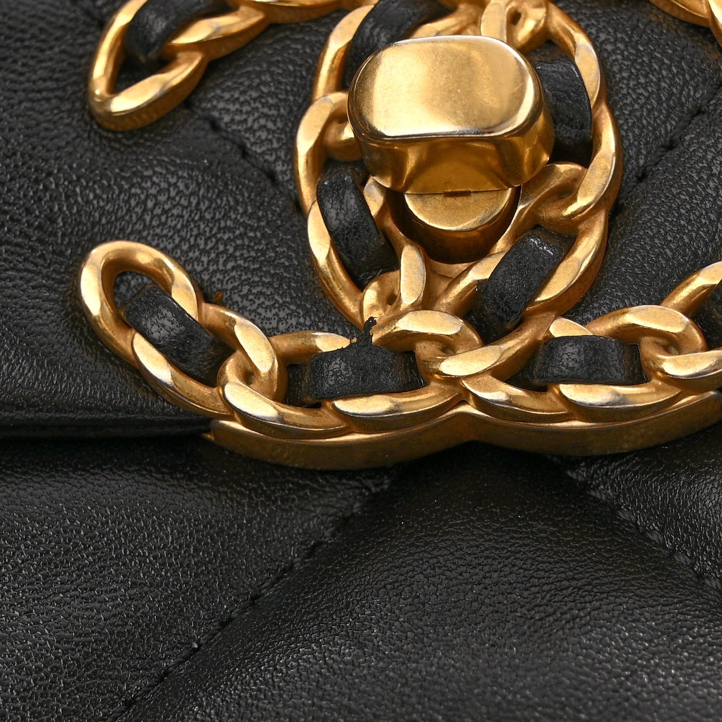 Lambskin Quilted Medium Chanel 19 Flap Black
