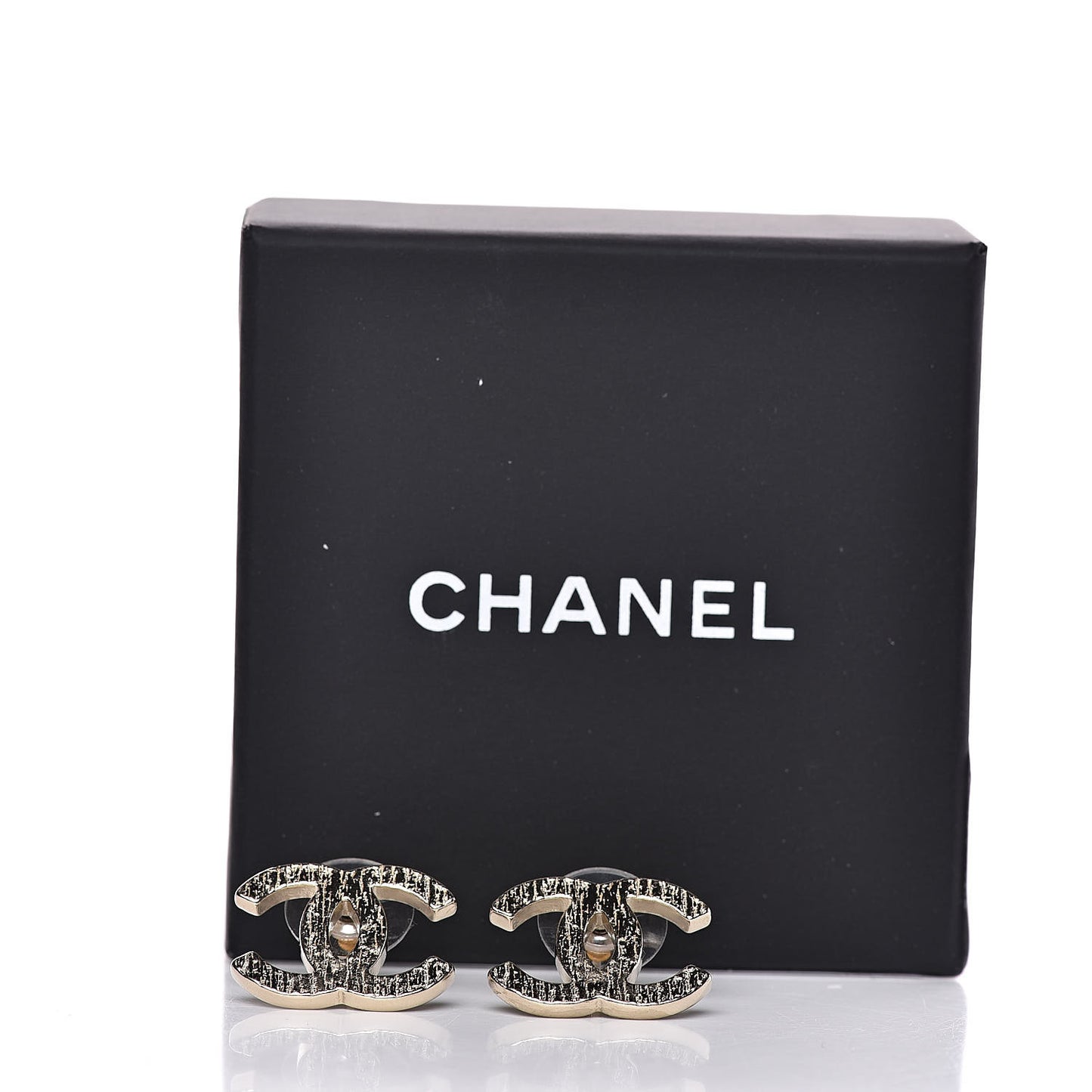 Textured CC Earrings Gold
