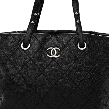 Chanel Glazed Calfskin Large On The Road Tote Black 9 of 11