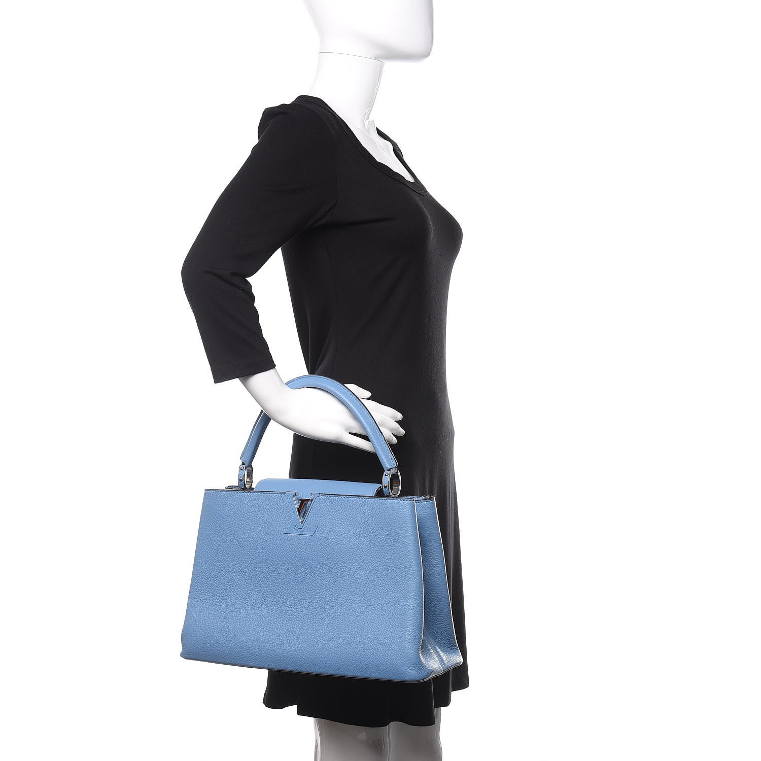 Louis Vuitton Taurillon Capucines MM Bleuet 2 of 21