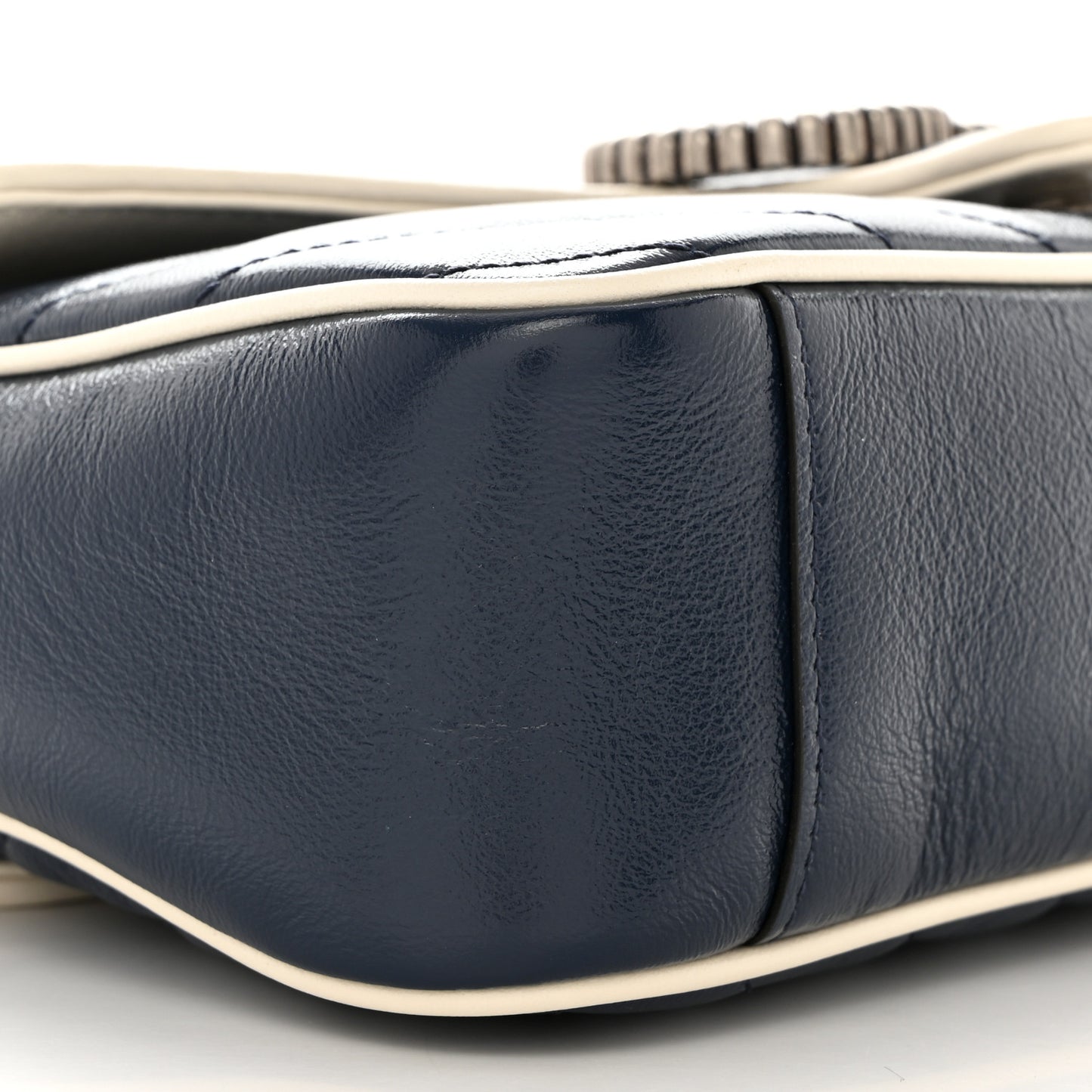 Vintage Effect Calfskin Matelasse Diagonal Small Torchon GG Marmont Shoulder Bag Blue Agata Mystic White