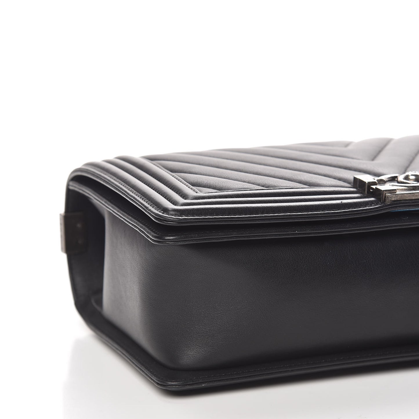 Calfskin Chevron Quilted New Medium Boy Flap Black