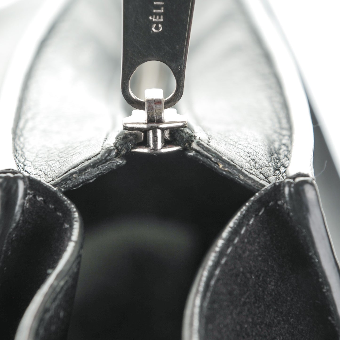Drummed Calfskin Suede Small Trapeze Black