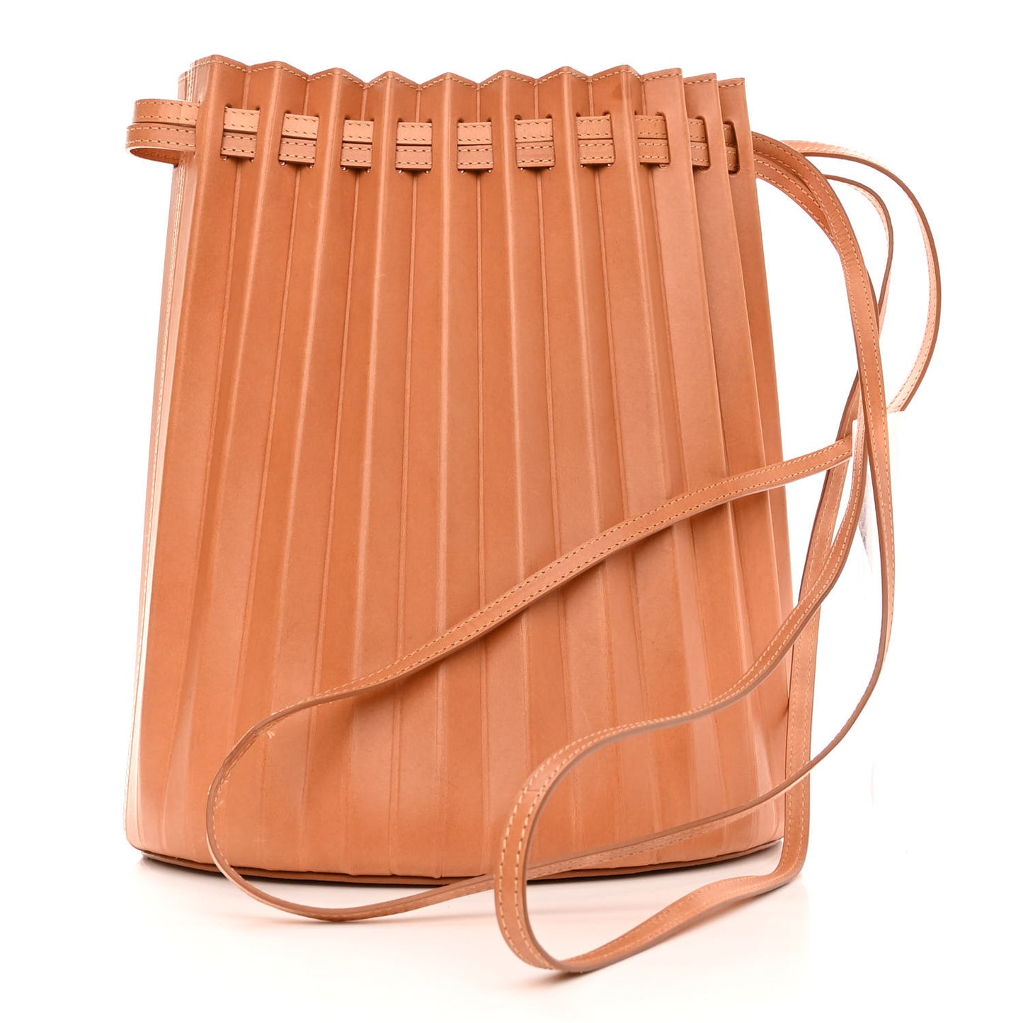 Vegetable Tanned Calfskin Pleated Bucket Bag Camello