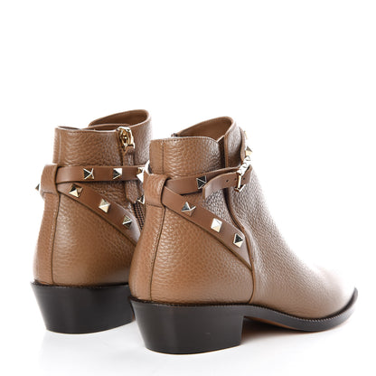 Valentino Garavani Grained Calfskin Rockstud Single Buckle 35mm Cowboy Ankle Boots 37 Nocciola 4 of 8