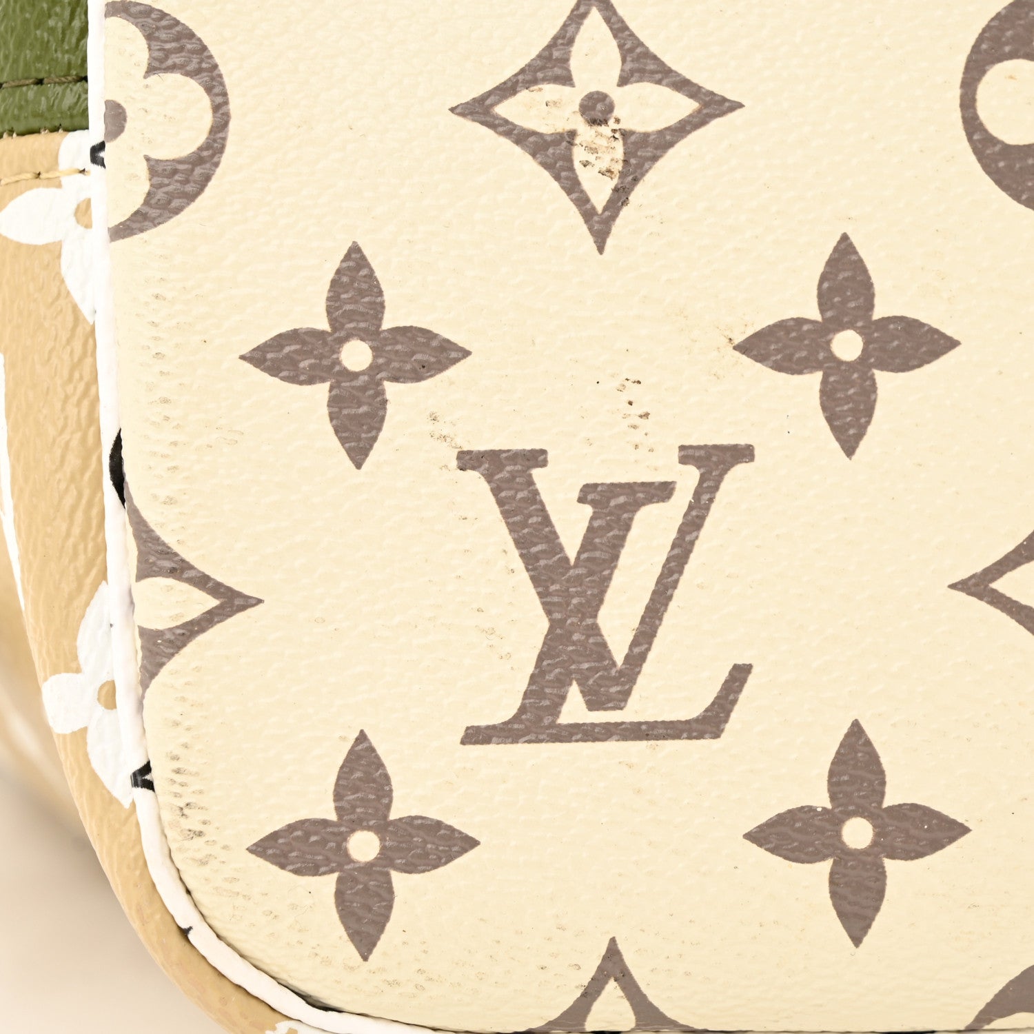 Louis Vuitton Monogram Giant Neverfull MM Kaki 17 of 17