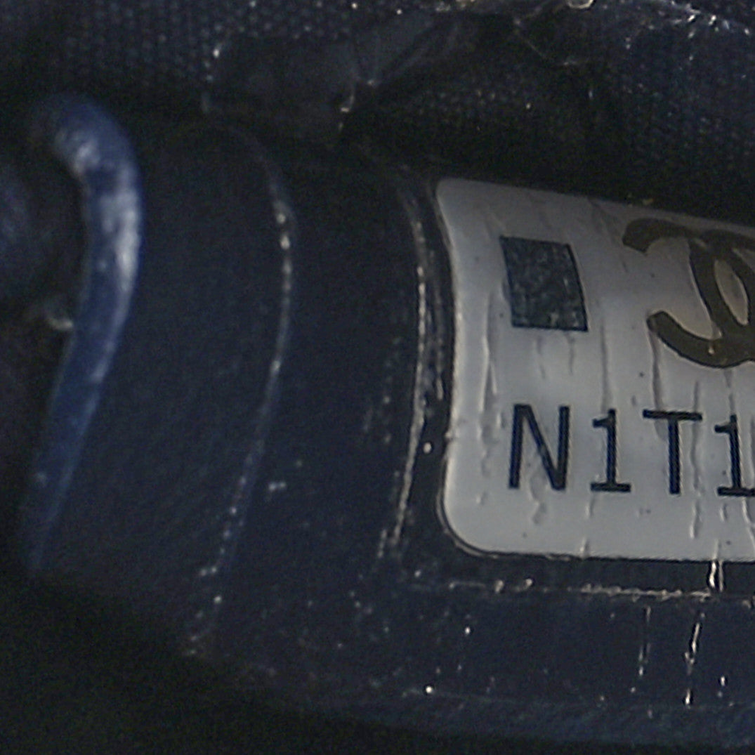 Chanel Caviar Quilted Large Vanity Pouch Dark Blue 8 of 10