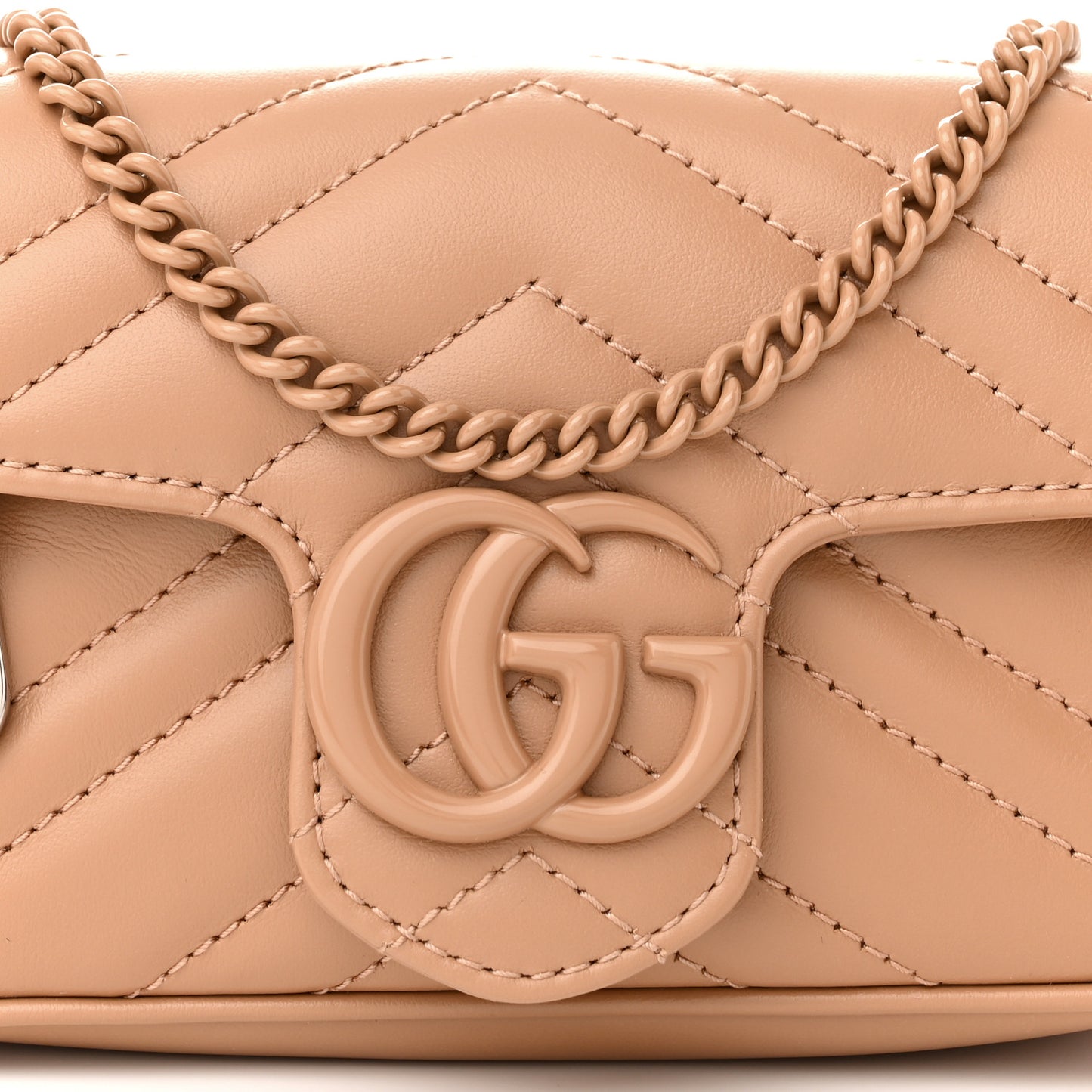 Calfskin Matelasse Monochrome Super Mini GG Marmont Shoulder Bag Camelia