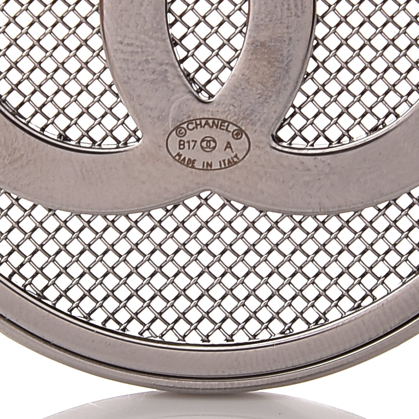 Mesh Circle CC Brooch Silver