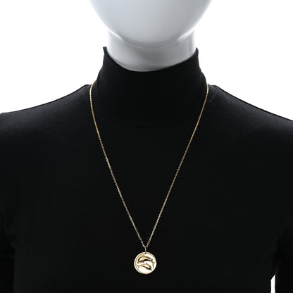 Van Cleef & Arpels 18K Yellow Gold Zodiac Pisces Pendant Necklace 3 of 5