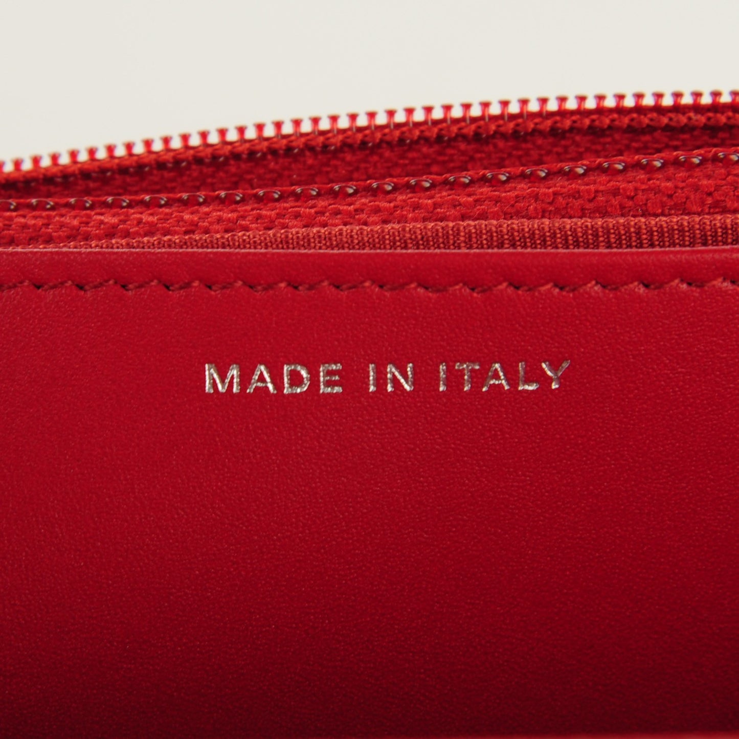 Caviar Quilted Wallet On Chain WOC Dark Red