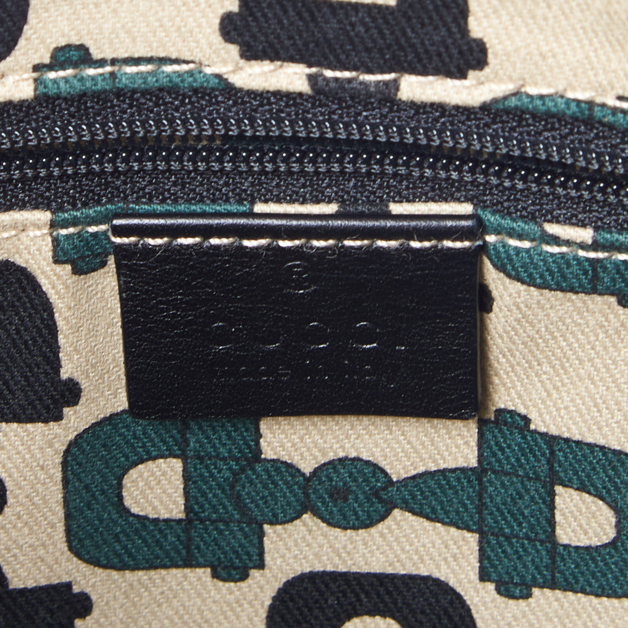 Guccissima Small D Ring Messenger Black