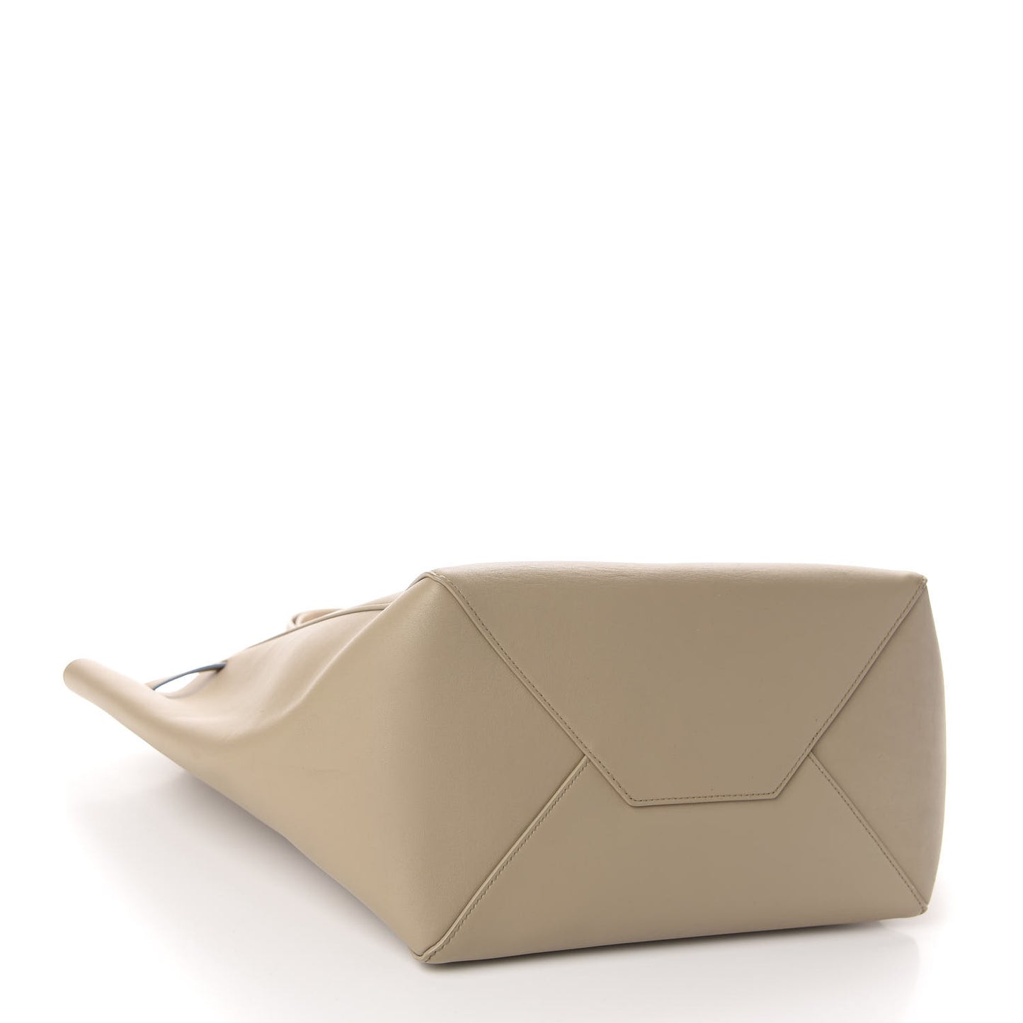 Smooth Calfskin Small Belt Cabas Phantom Beige