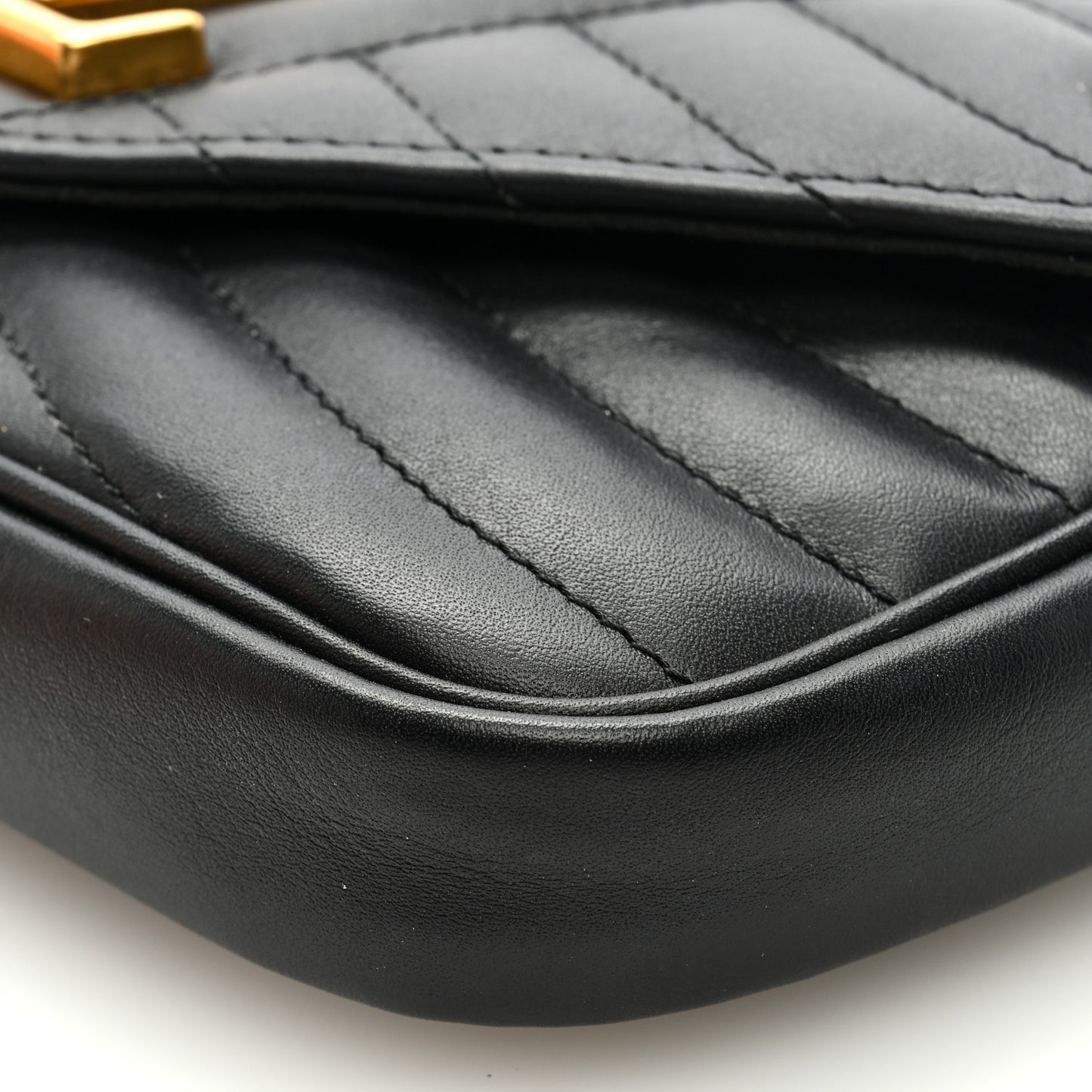 Calfskin New Wave Chain Pochette Black