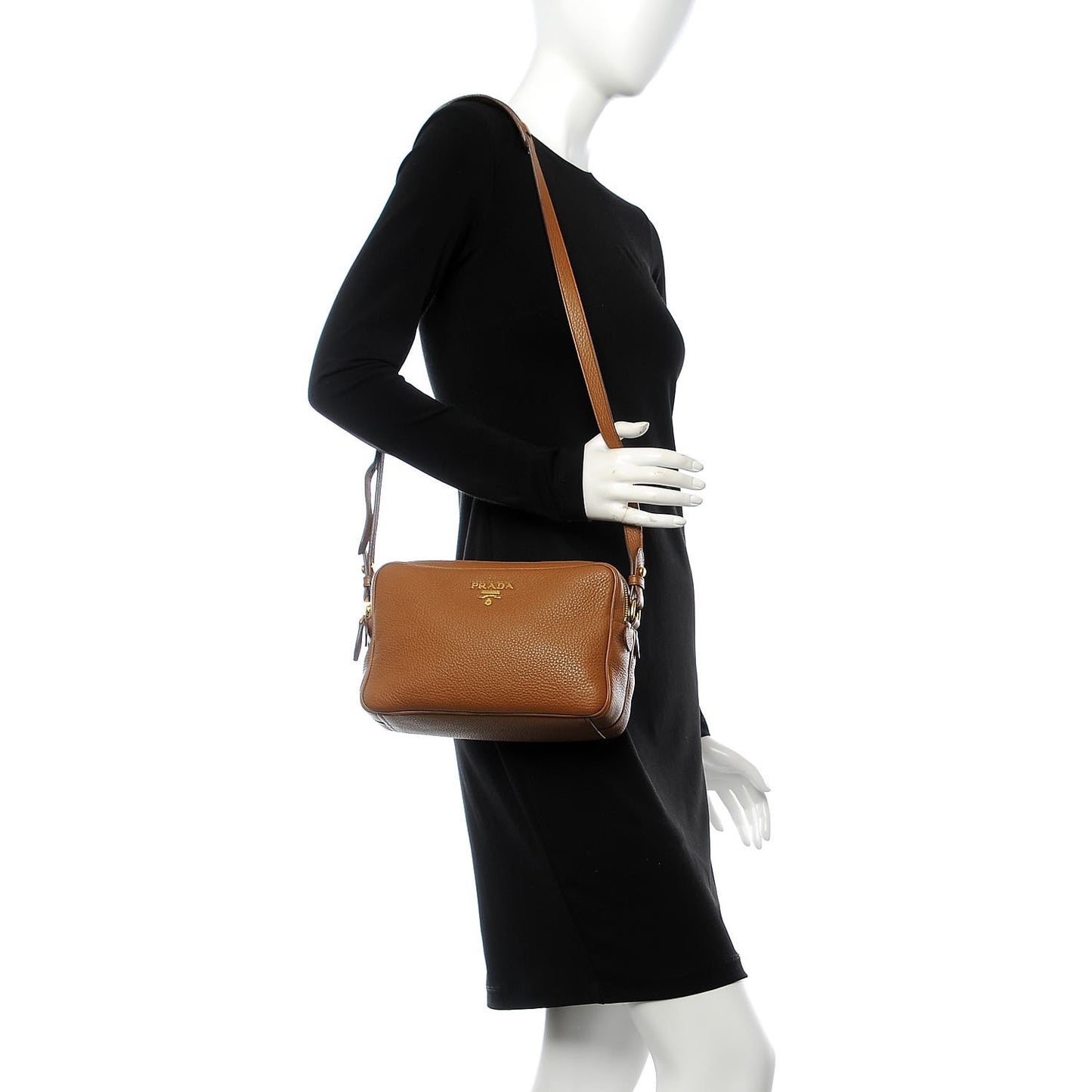 Vitello Daino Medium Double Zip Shoulder Bag Cannella