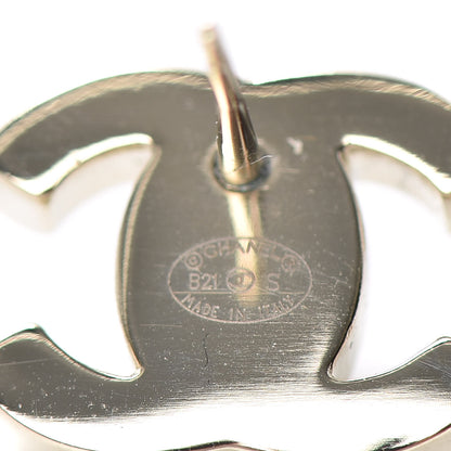 Chanel Metal CC Turnlock Earrings Gold 4 of 4
