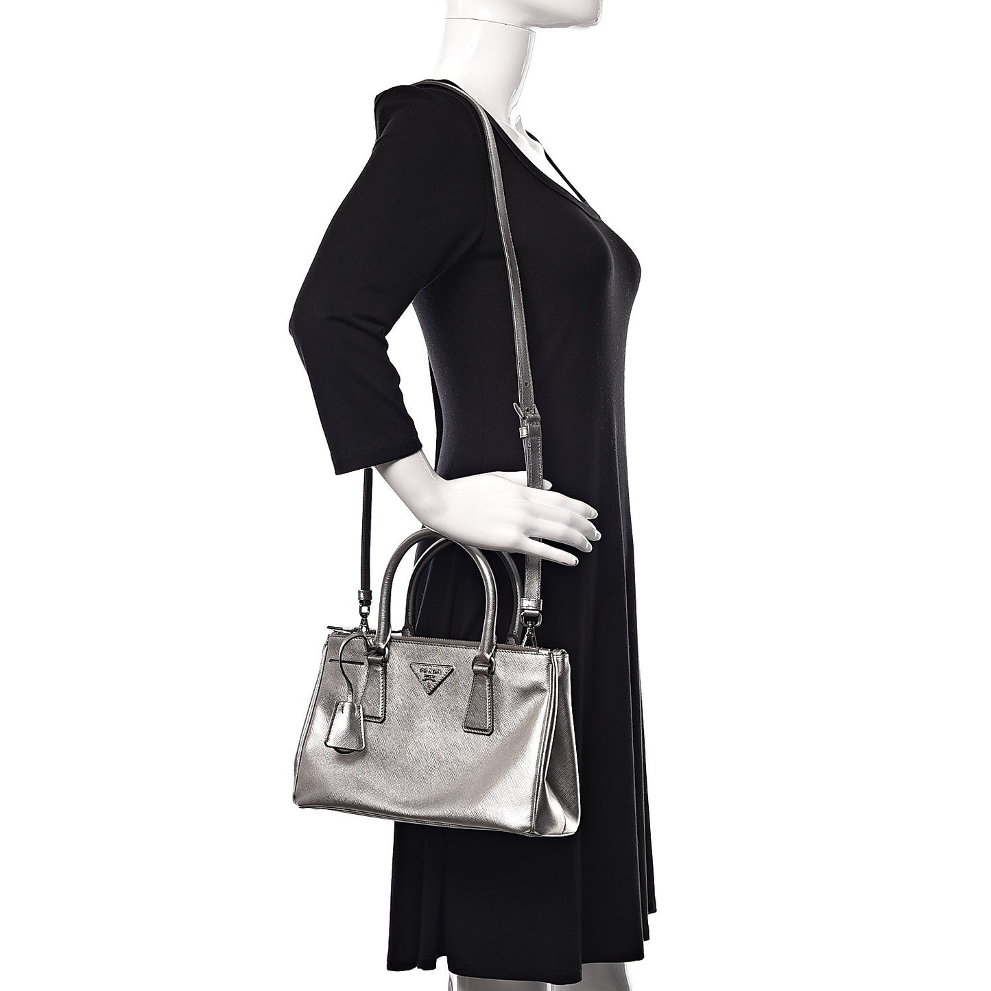 Metallic Saffiano Small Galleria Double Zip Tote Cromo
