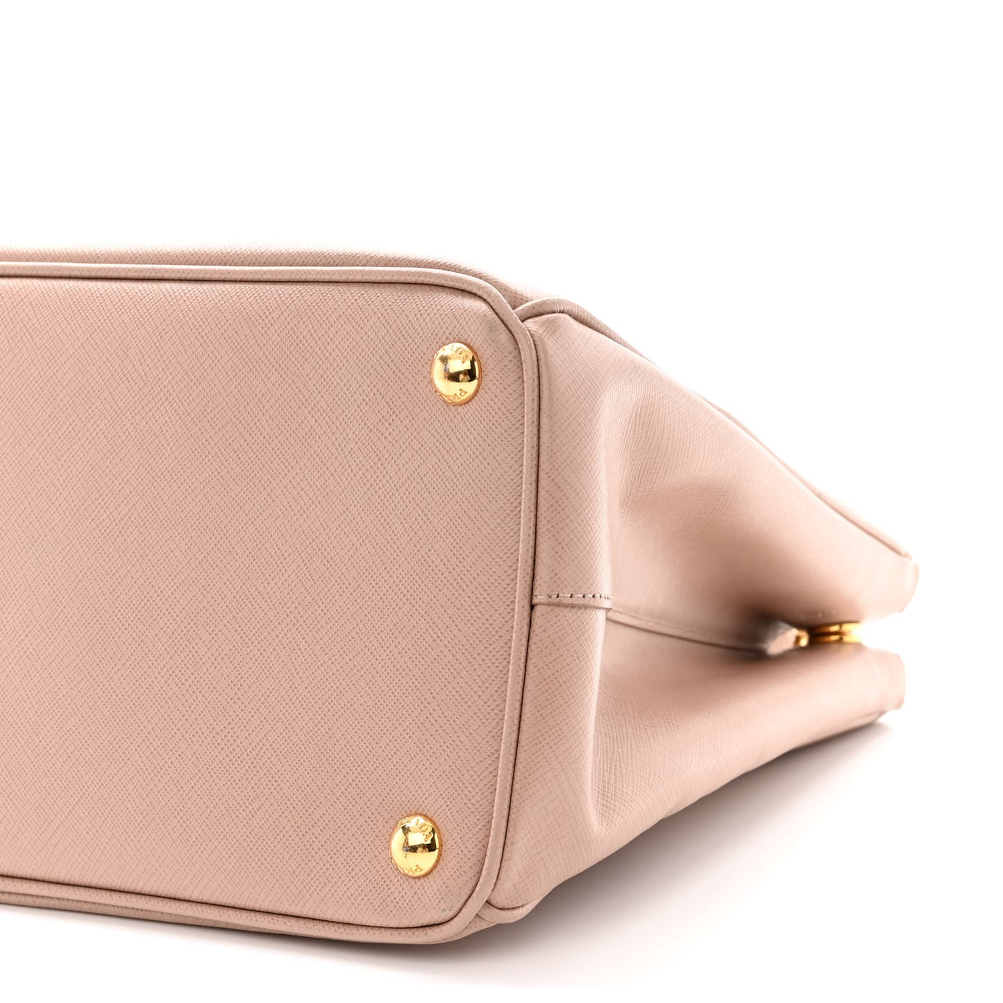 Saffiano Medium Galleria Double Zip Tote Cammeo