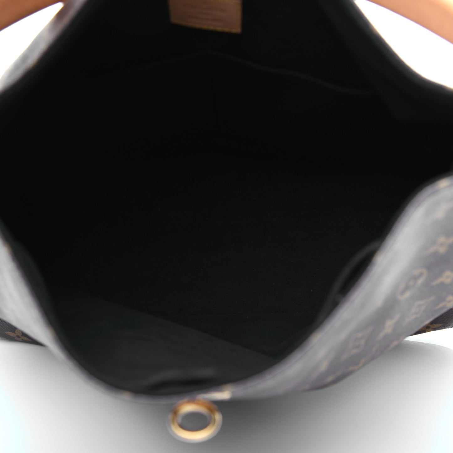 Monogram Gaia Black