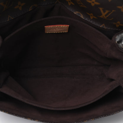 Louis Vuitton Monogram Pochette Metis 4 of 4