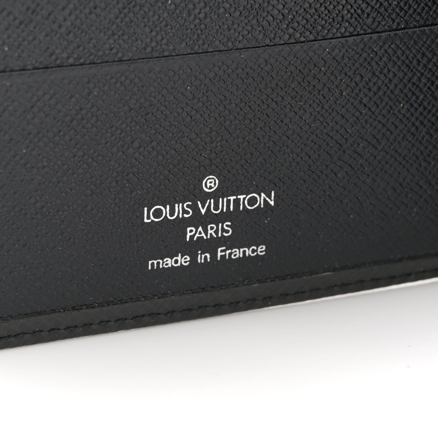 Taiga Compact Bi-Fold Wallet Black