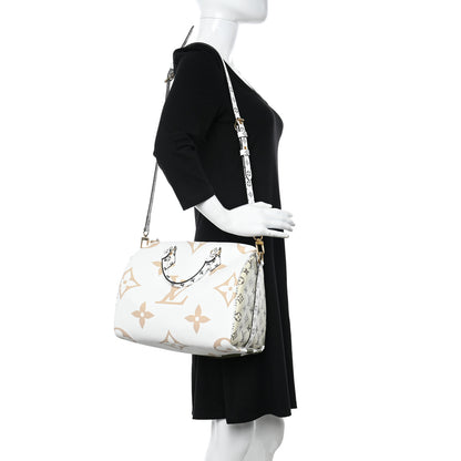 Louis Vuitton Monogram Giant Speedy Bandouliere 30 Kaki Beige 2 of 9