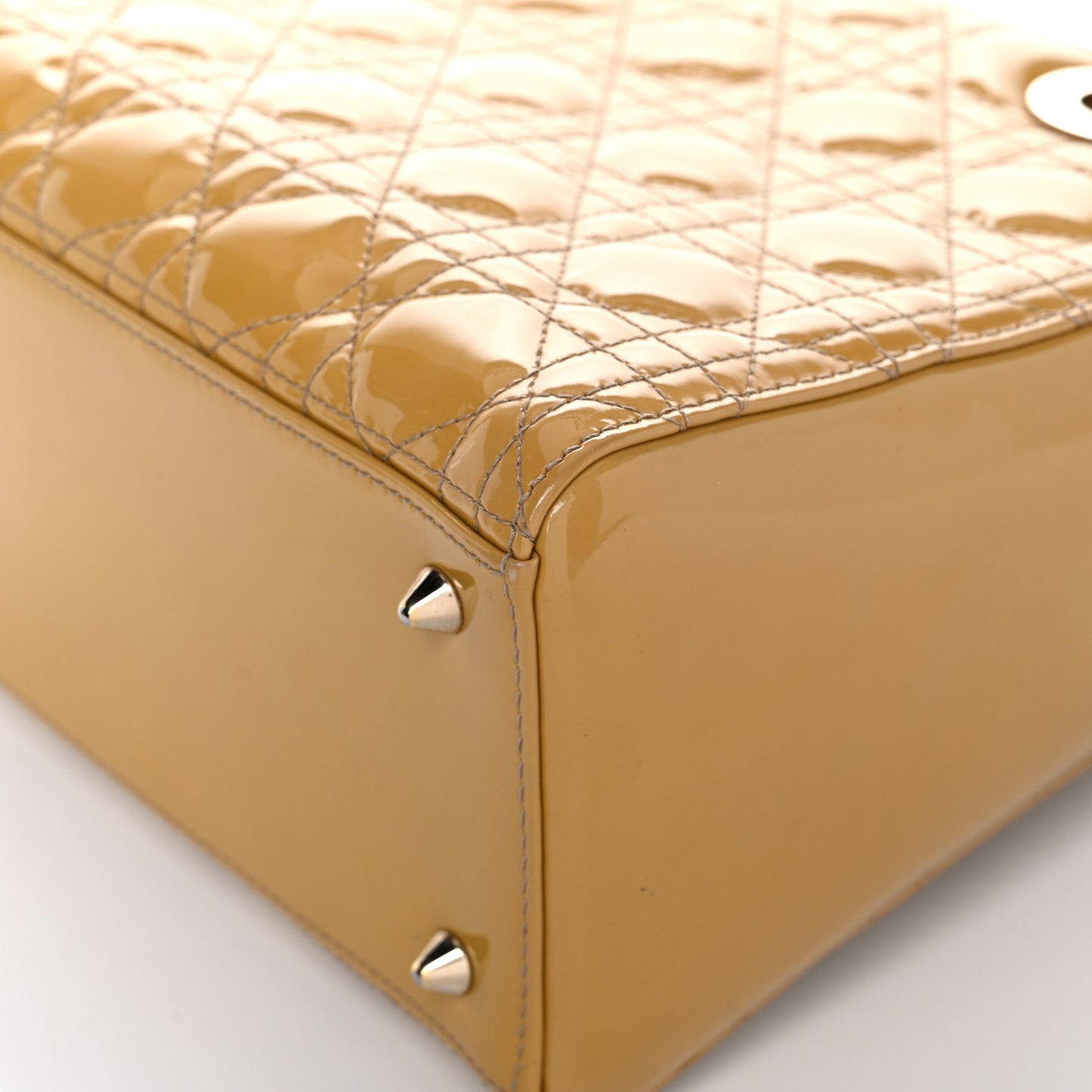 Patent Cannage Medium Lady Dior Beige