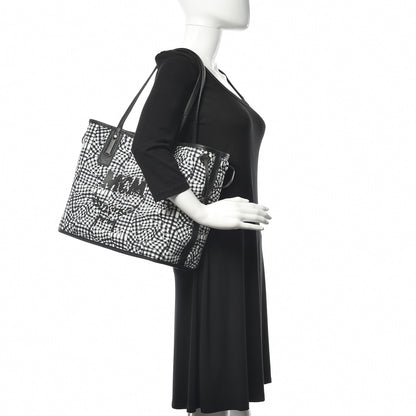 MCM Visetos Medium Liz Reversible Shopper Tote Black 2 of 15