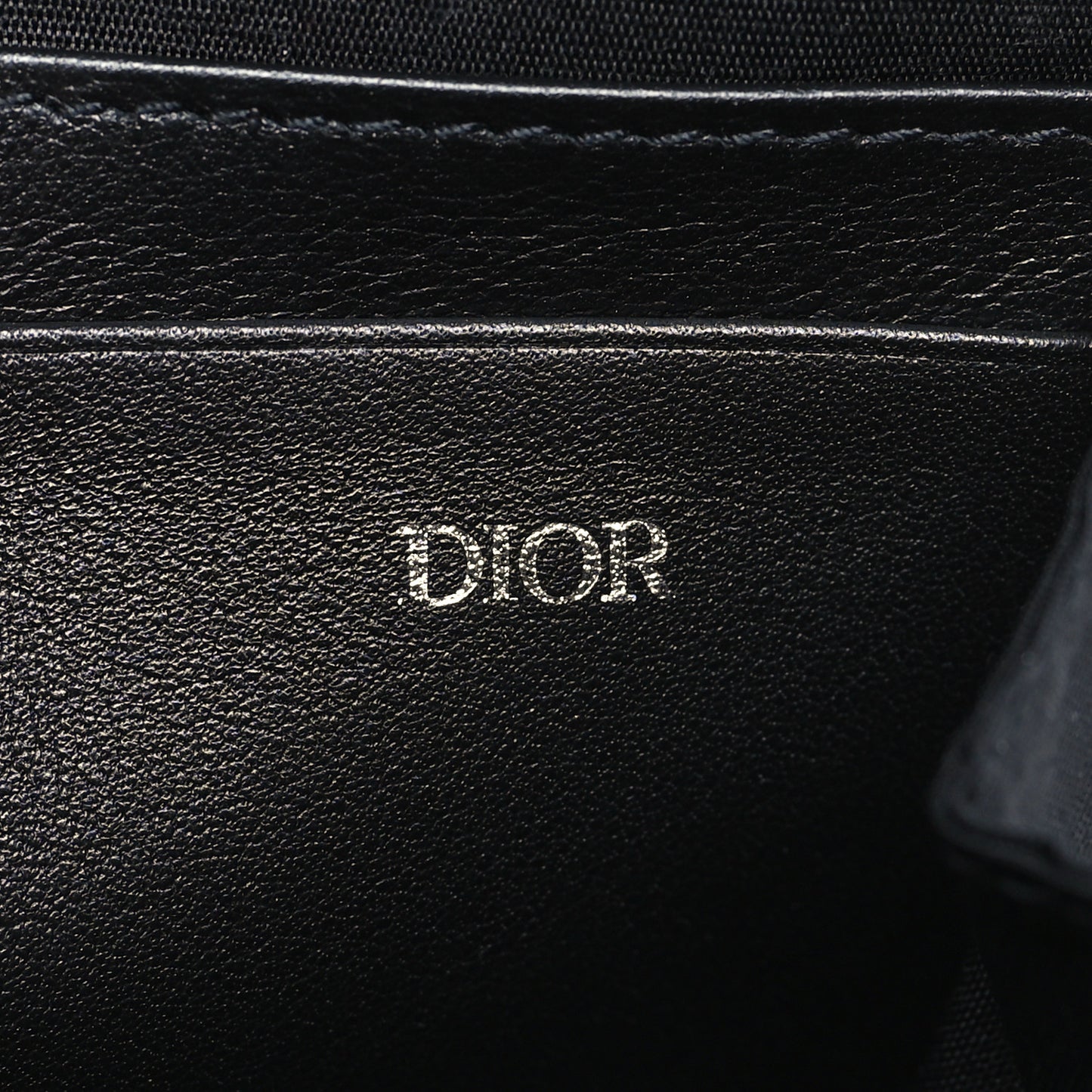 Oblique Zipped With Strap Pouch Black