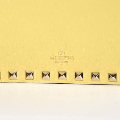 Valentino Garavani Calfskin Rockstud Wallet on Chain Light Yellow 9 of 10