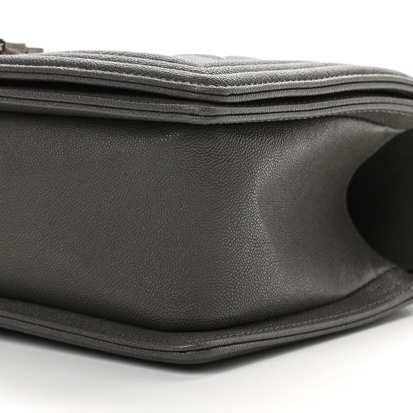 Caviar Quilted Medium Boy Flap Grey