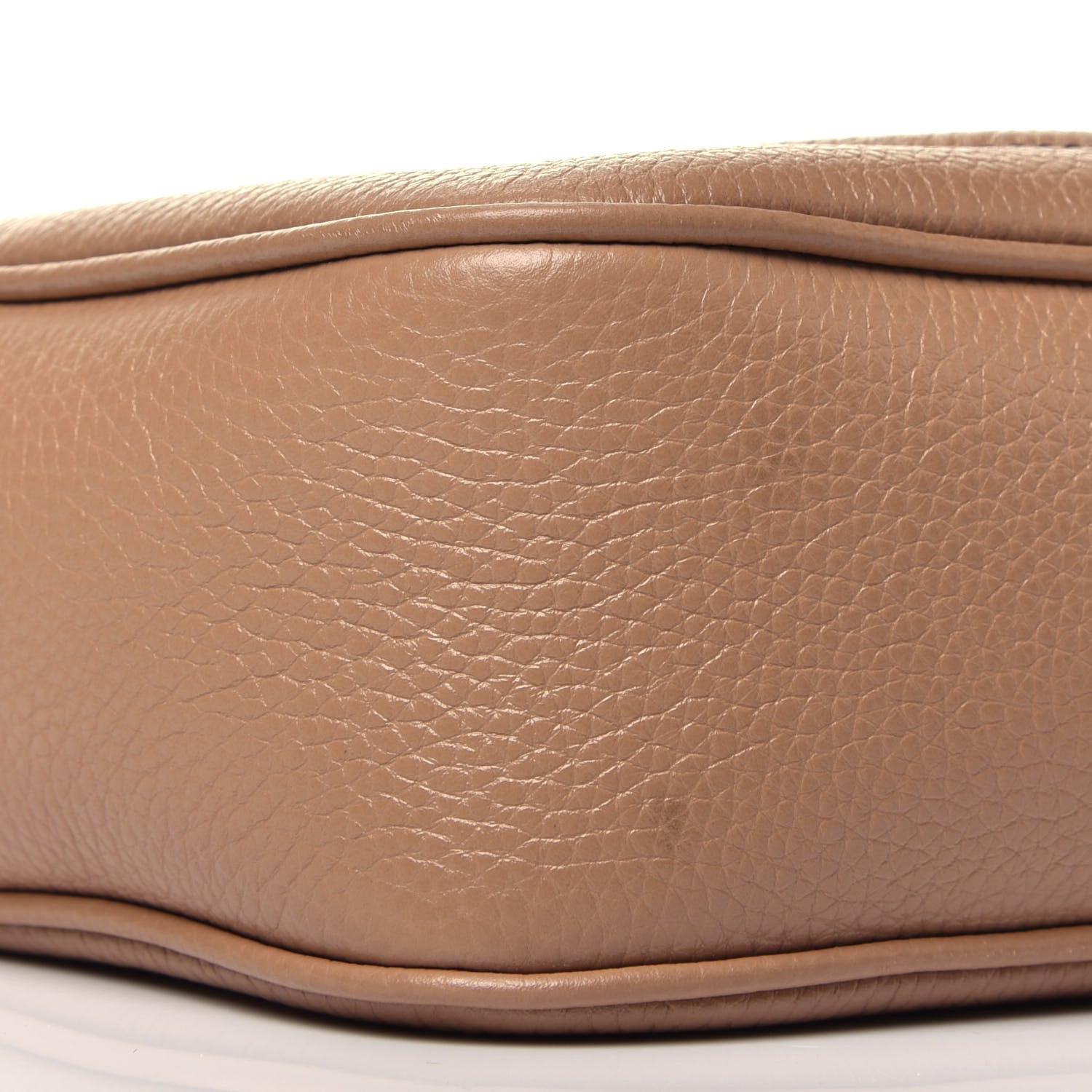 Gucci Pebbled Calfskin Small Soho Disco Bag Camelia 8 of 9