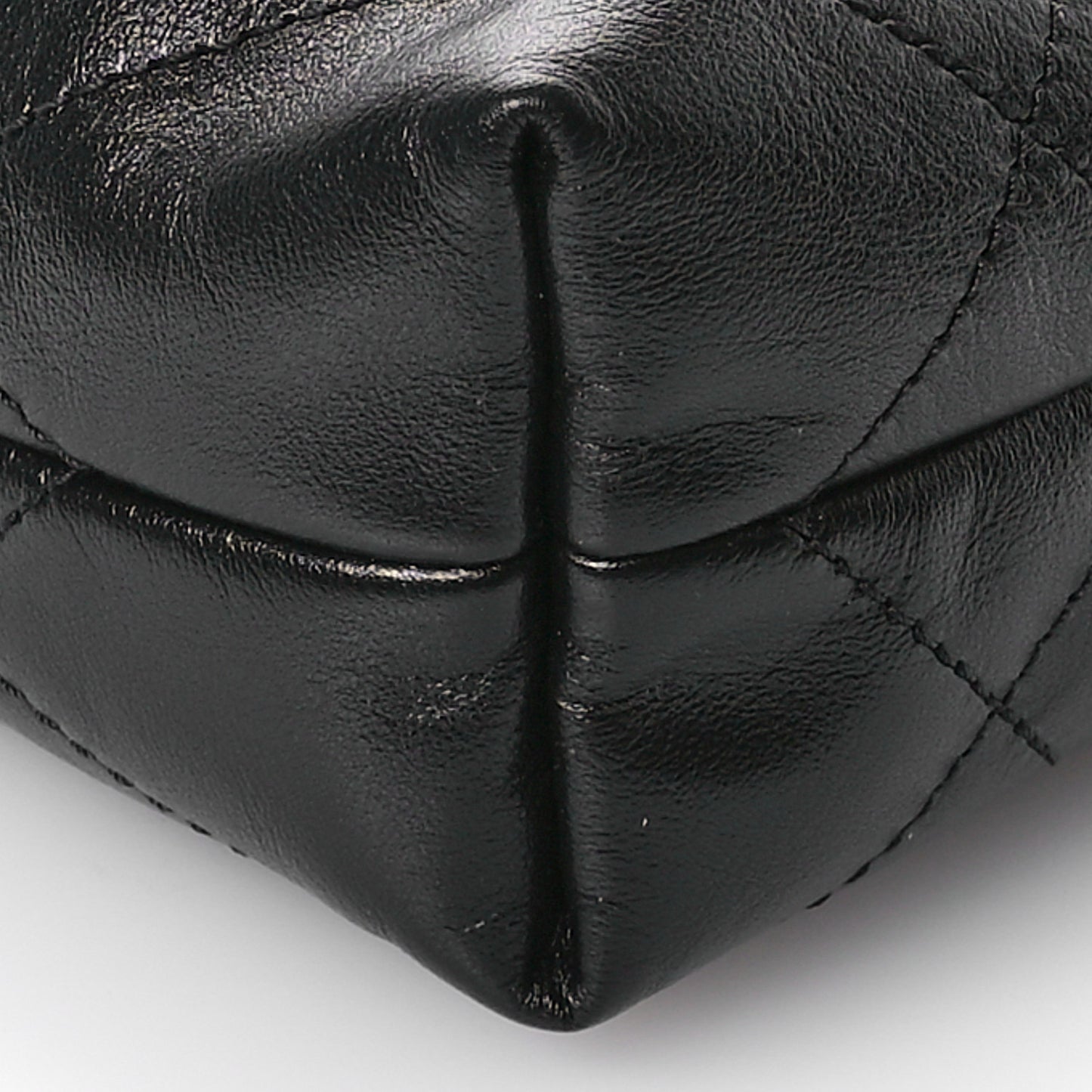 Shiny Calfskin Quilted Mini Chanel 22 Black