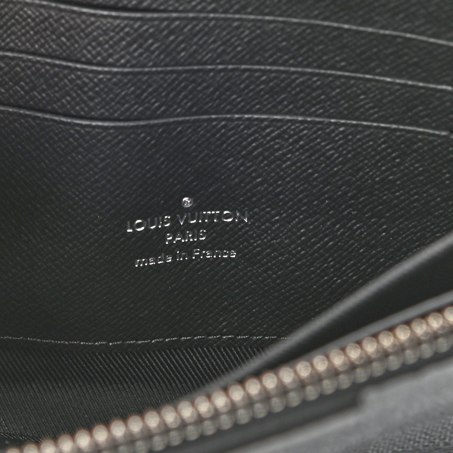 Damier Graphite Alpha Wearable Wallet