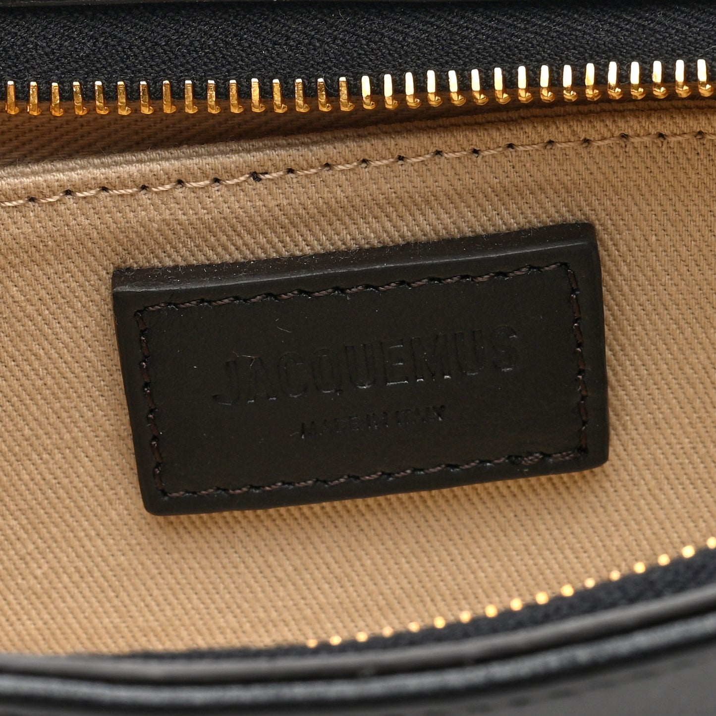 Smooth Calfskin Le Bisou Perle Black