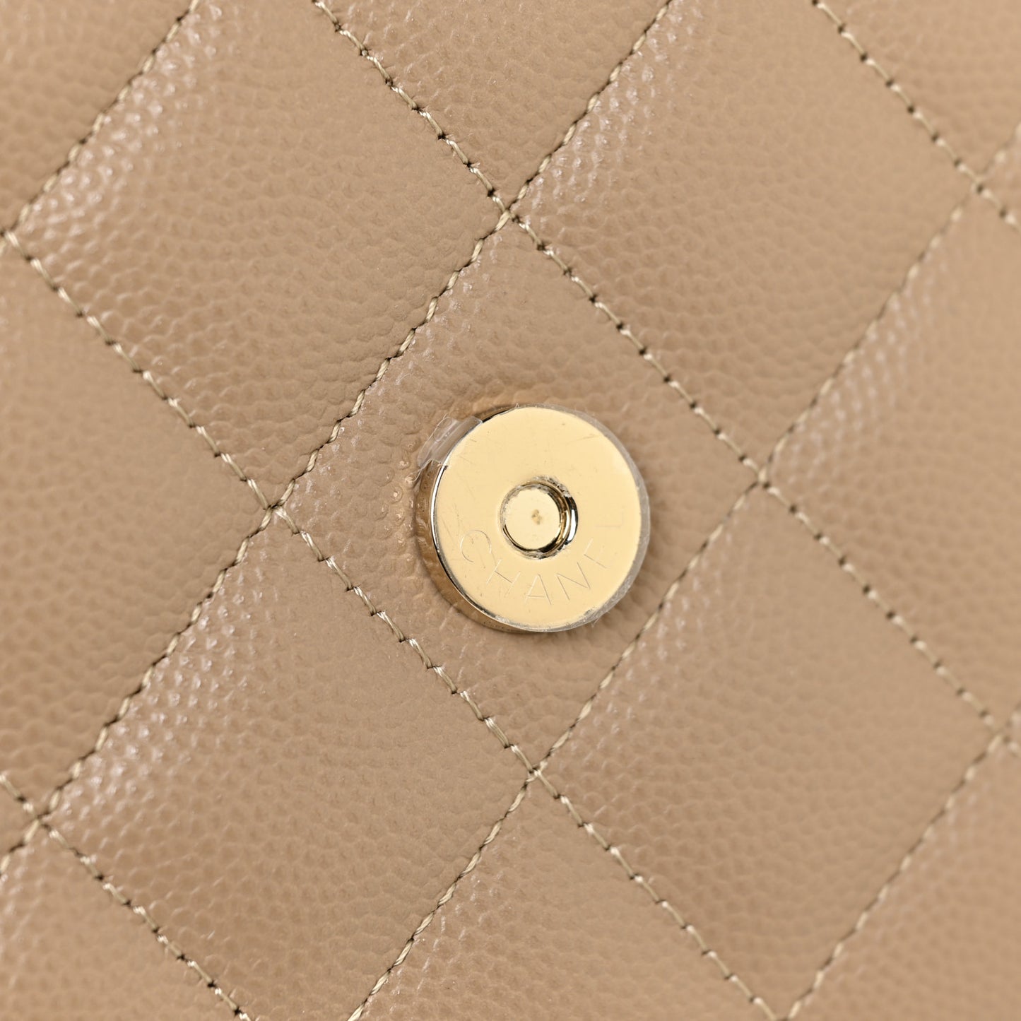 Caviar Quilted Wallet On Chain WOC Beige