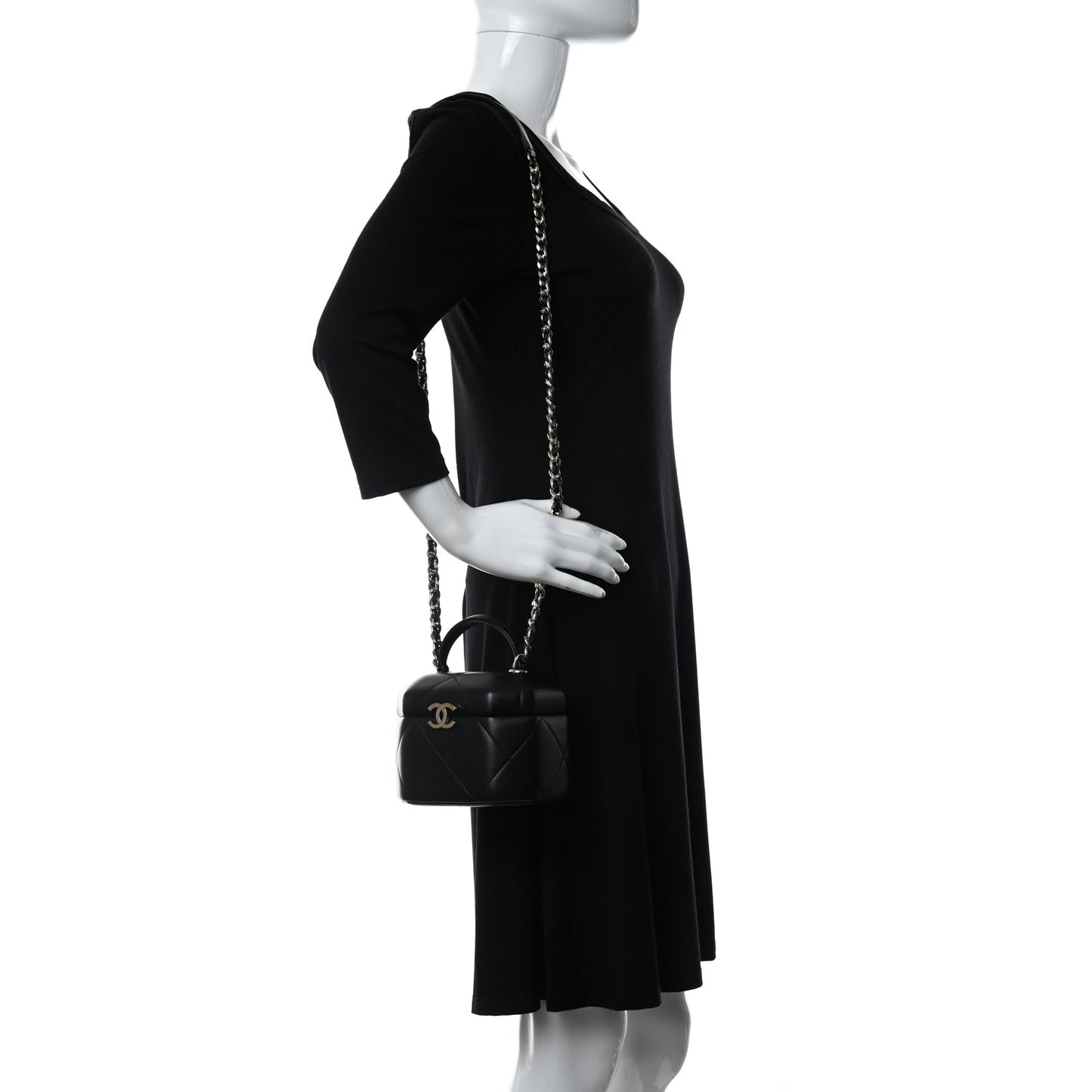 Lambskin Quilted Vendome Case Black