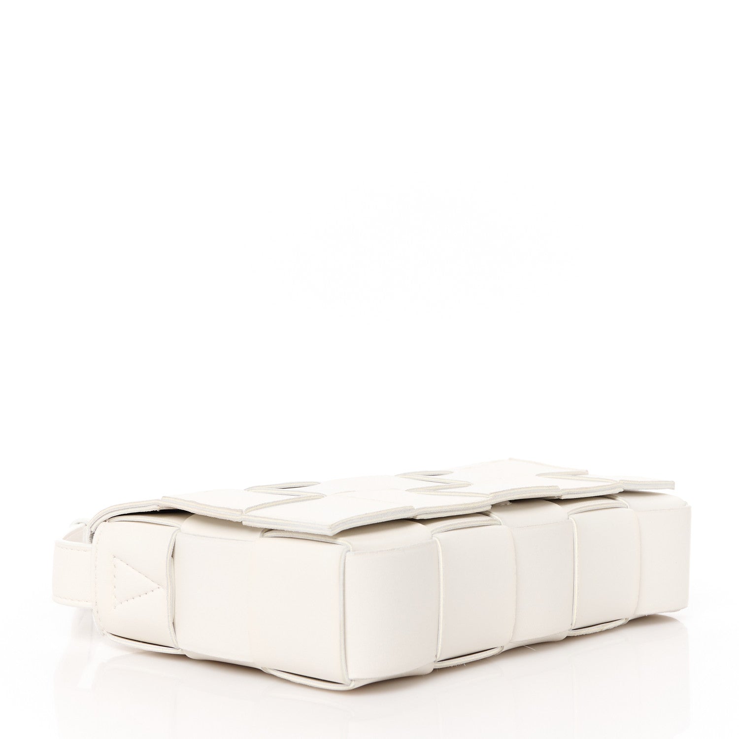 Bottega Veneta Lambskin Maxi Intrecciato Cassette Crossbody Bag White 4 of 12