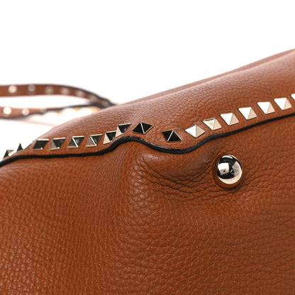 Valentino Garavani Pebbled Calfskin Medium Rockstud Tote Light Cuir 7 of 13