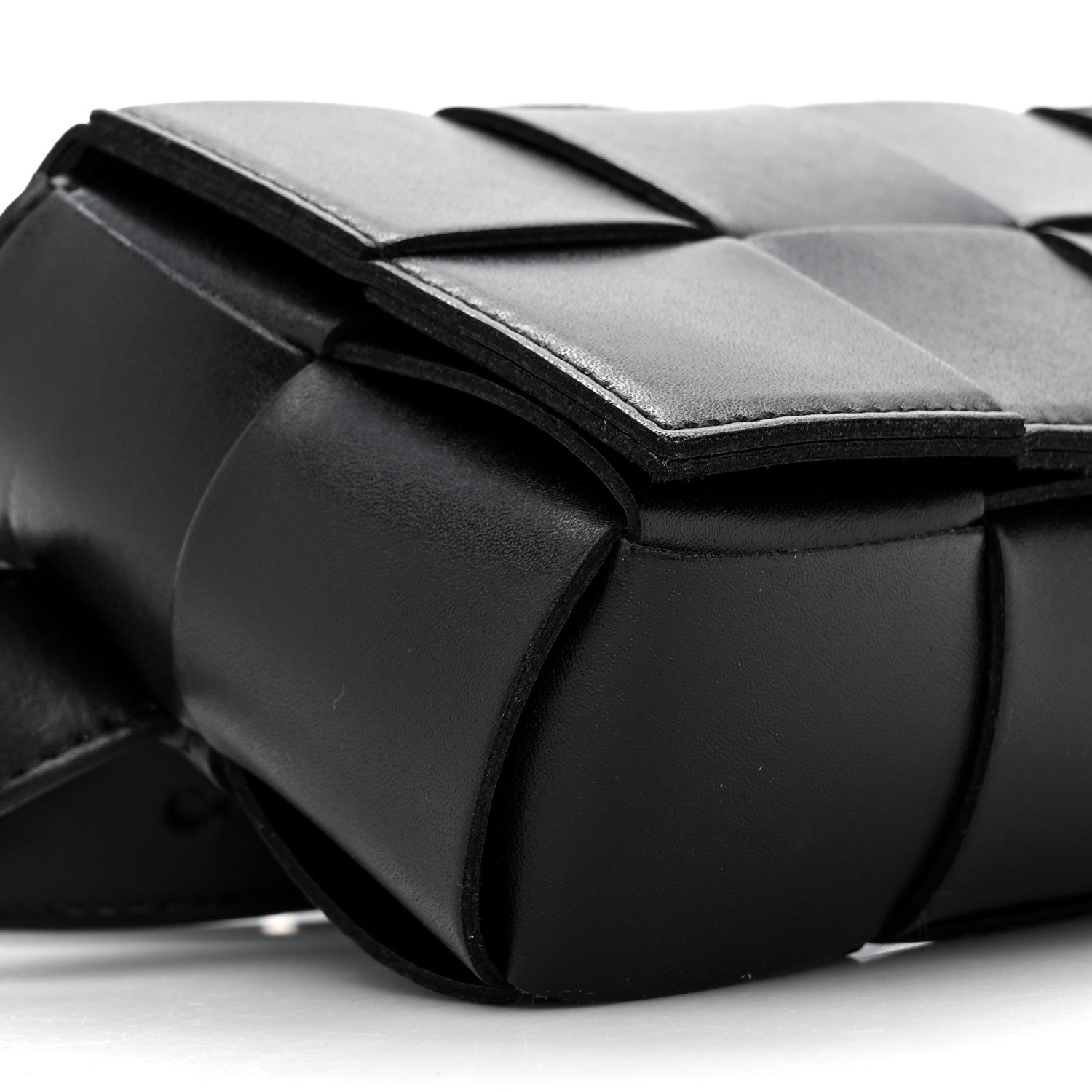 Bottega Veneta Nappa Maxi Intreccio The Belt Cassette Bag Black 9 of 10