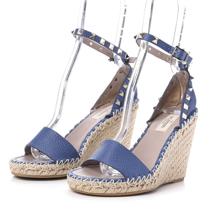 Valentino Garavani Grained Calfskin Rockstud Ankle Strap Espadrille 15/105mm Wedge Sandals 36 Baltique Natural 3 of 10