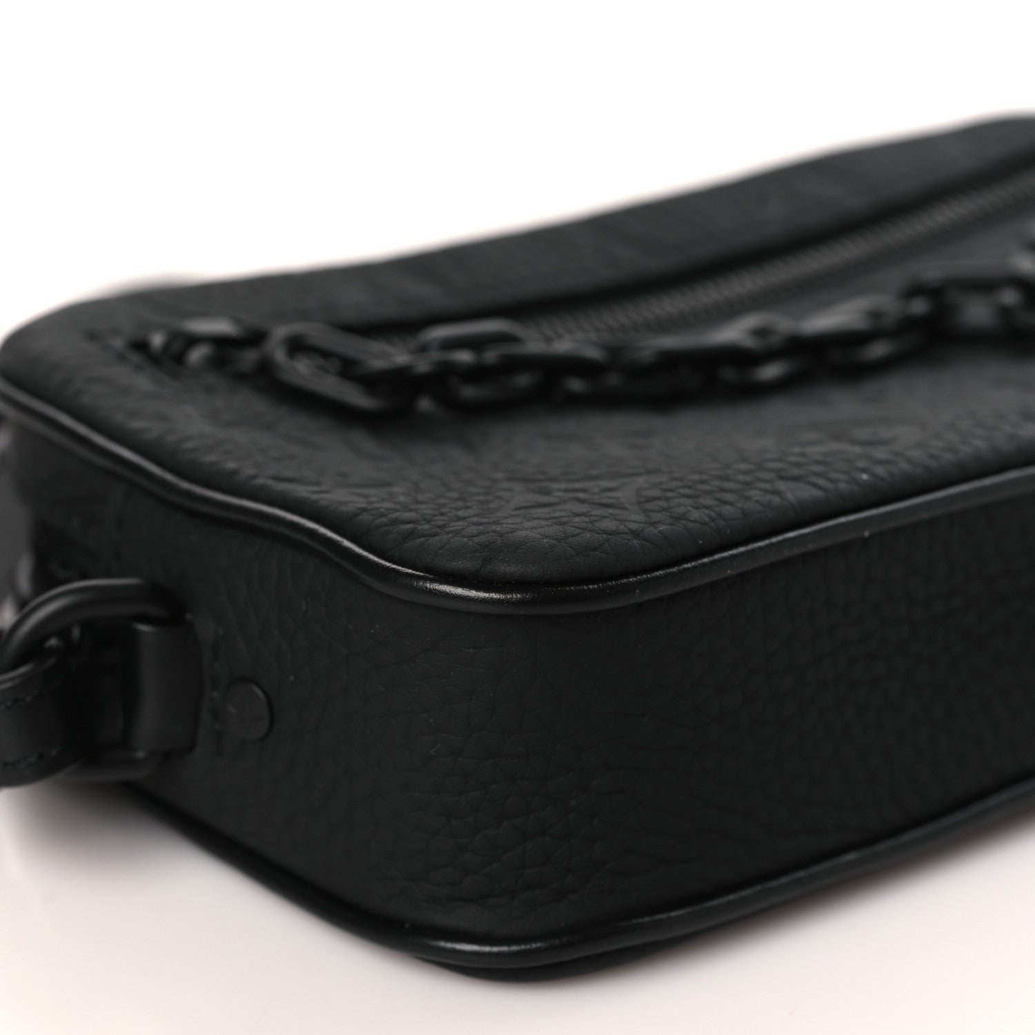 Louis Vuitton Taurillon Monogram Pochette Volga Black 7 of 9