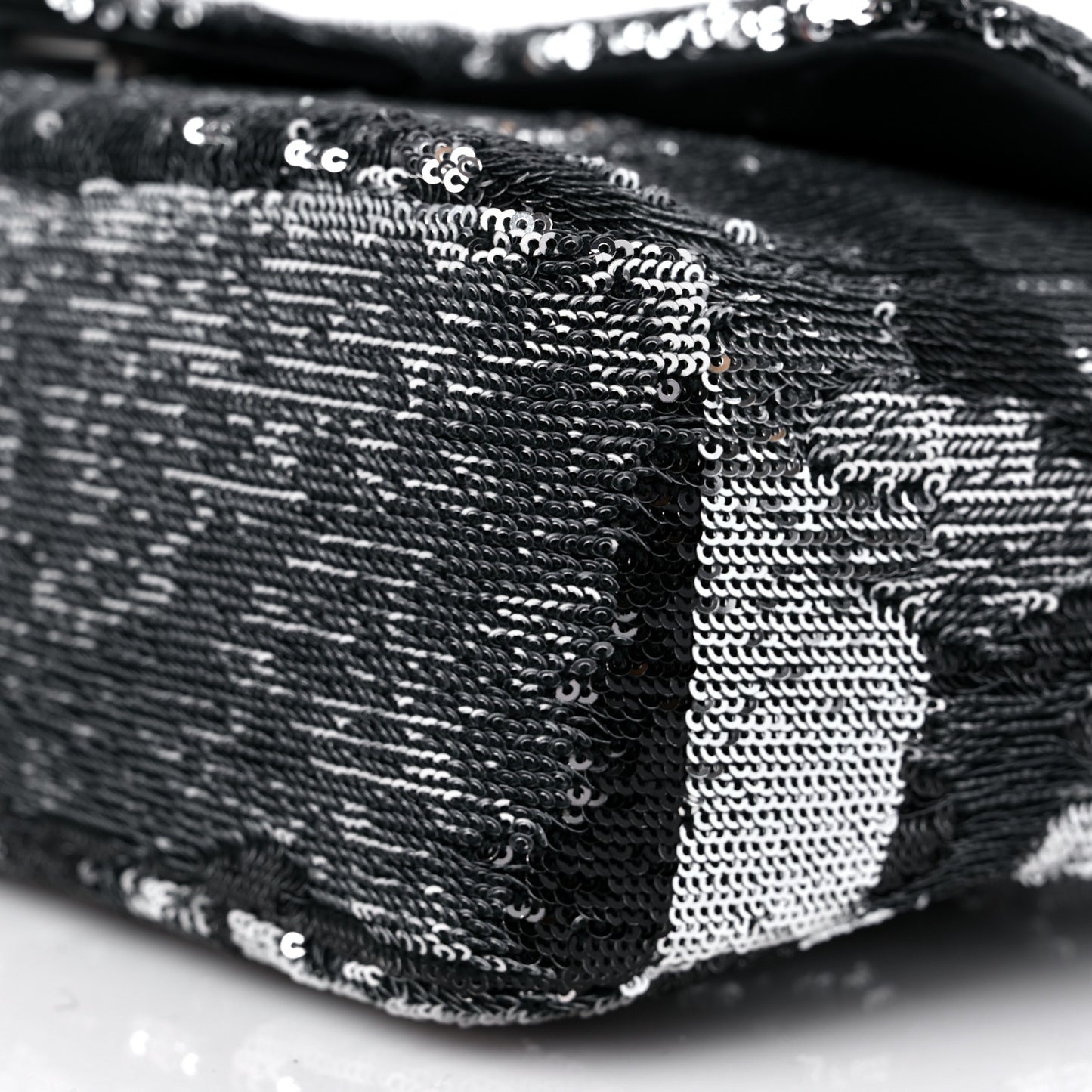 Sequin La Pausa Medium Single Flap Silver Black