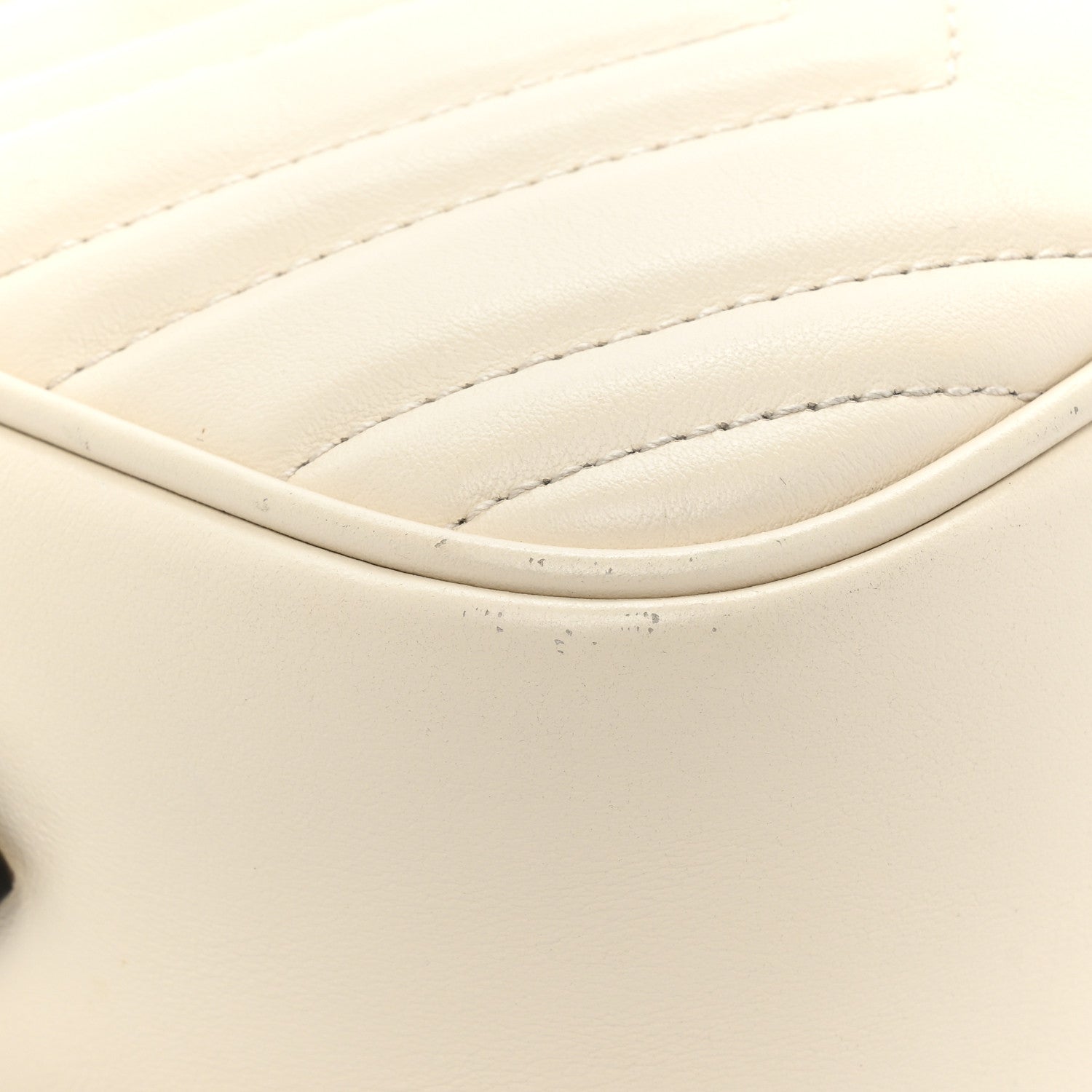 Gucci Calfskin Matelasse Small GG Marmont Chain Shoulder Bag White 14 of 19