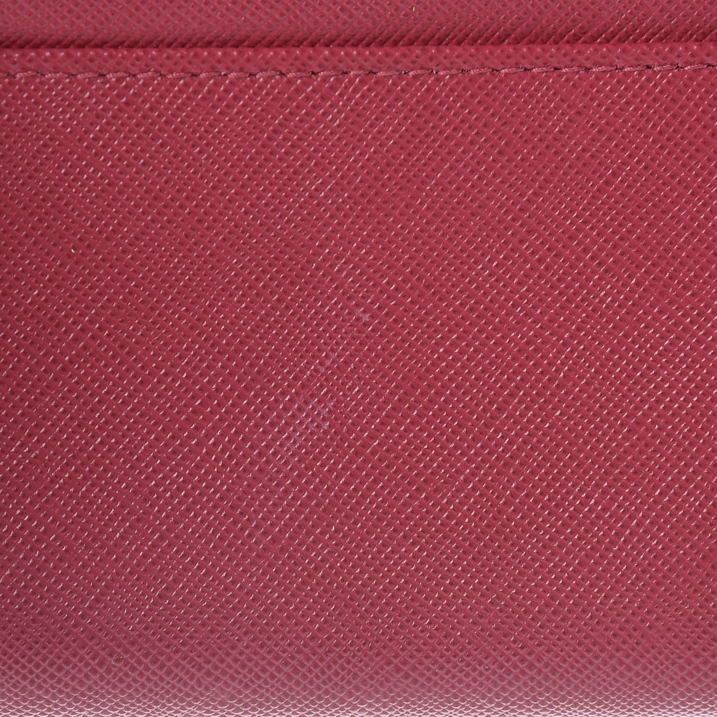 Saffiano Metal Oro Chain Wallet Peonia